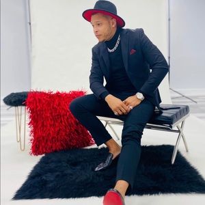 Meet your Posher, Flii guy